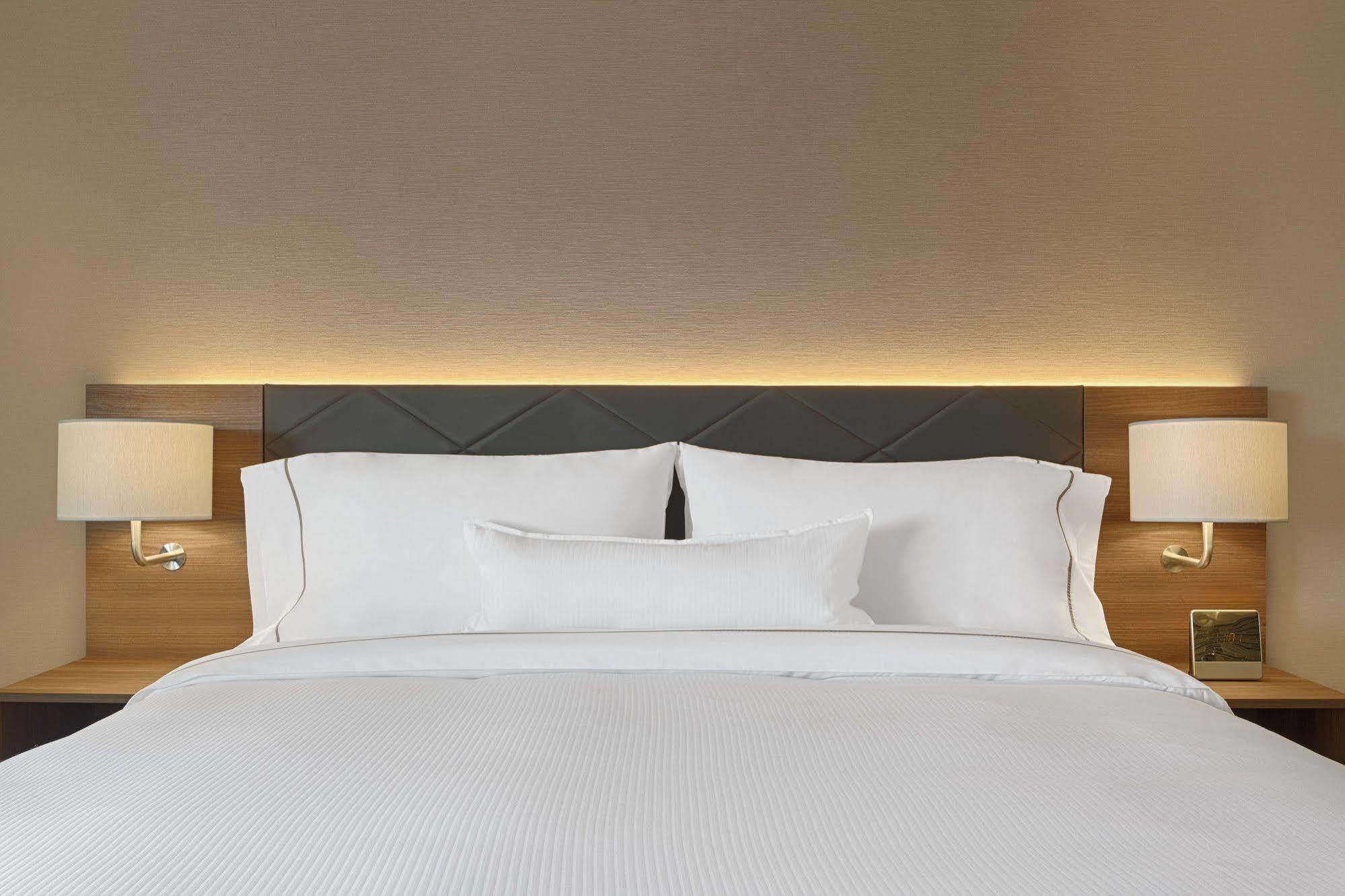 Element Amsterdam Hotel Екстериор снимка